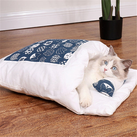 Japanese Cat Bed Warm Sleeping Bag